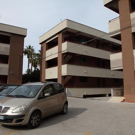 Emma'S House Apartment Cefalu Luaran gambar